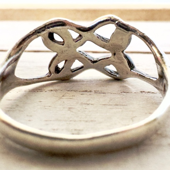 Vintage 925 Sterling Silver Handmade Celtic Knot Ring Size 7.5 - Picture 2 of 6